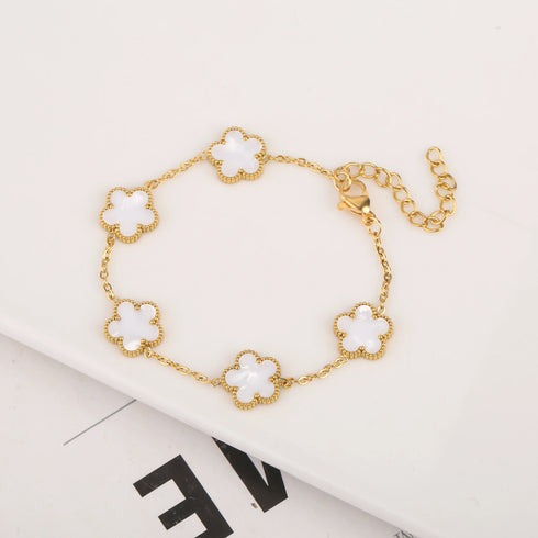 Adjustable Gold-Plated Stainless Steel Plant Flower Bracelet for Women – Trendy Clover Design with Five Leaf Petals, Waterproof & Anti-Allergic Jewelry Gift